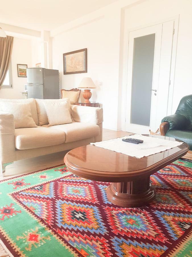 Elida Guest house